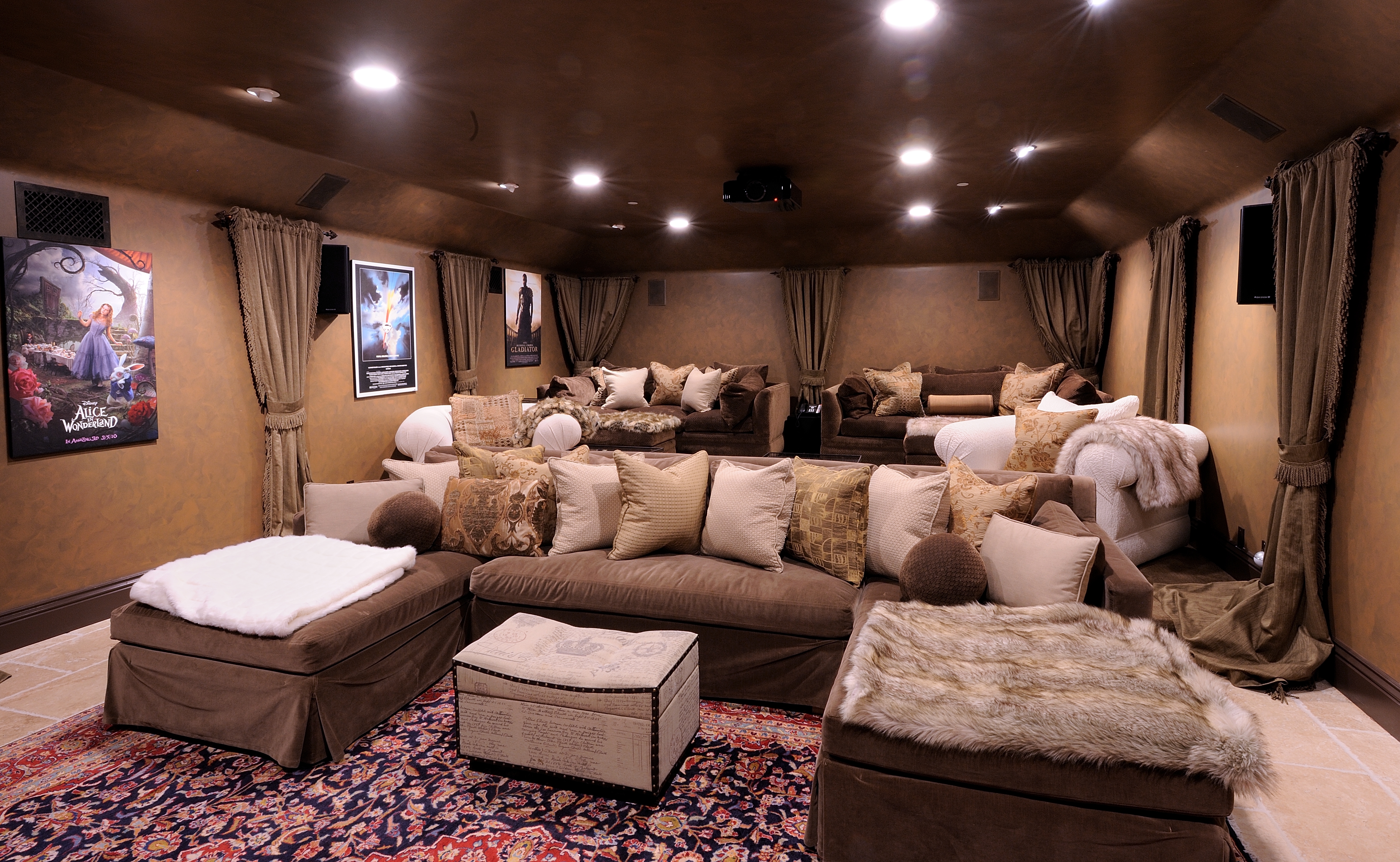 Top trends in luxury home design: best theater rooms